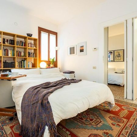 Marco'S Venice House - StayinВенеція Екстер'єр фото