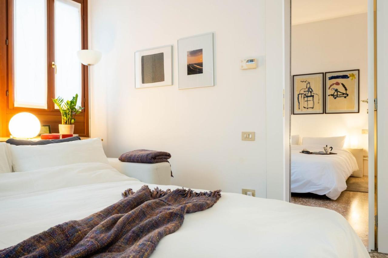 Marco'S Venice House - StayinВенеція Екстер'єр фото
