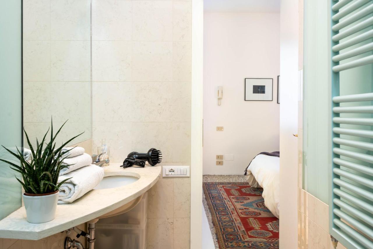 Marco'S Venice House - StayinВенеція Екстер'єр фото